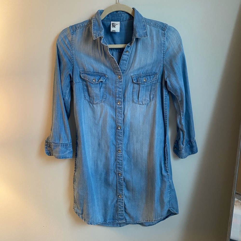 Denim dress!